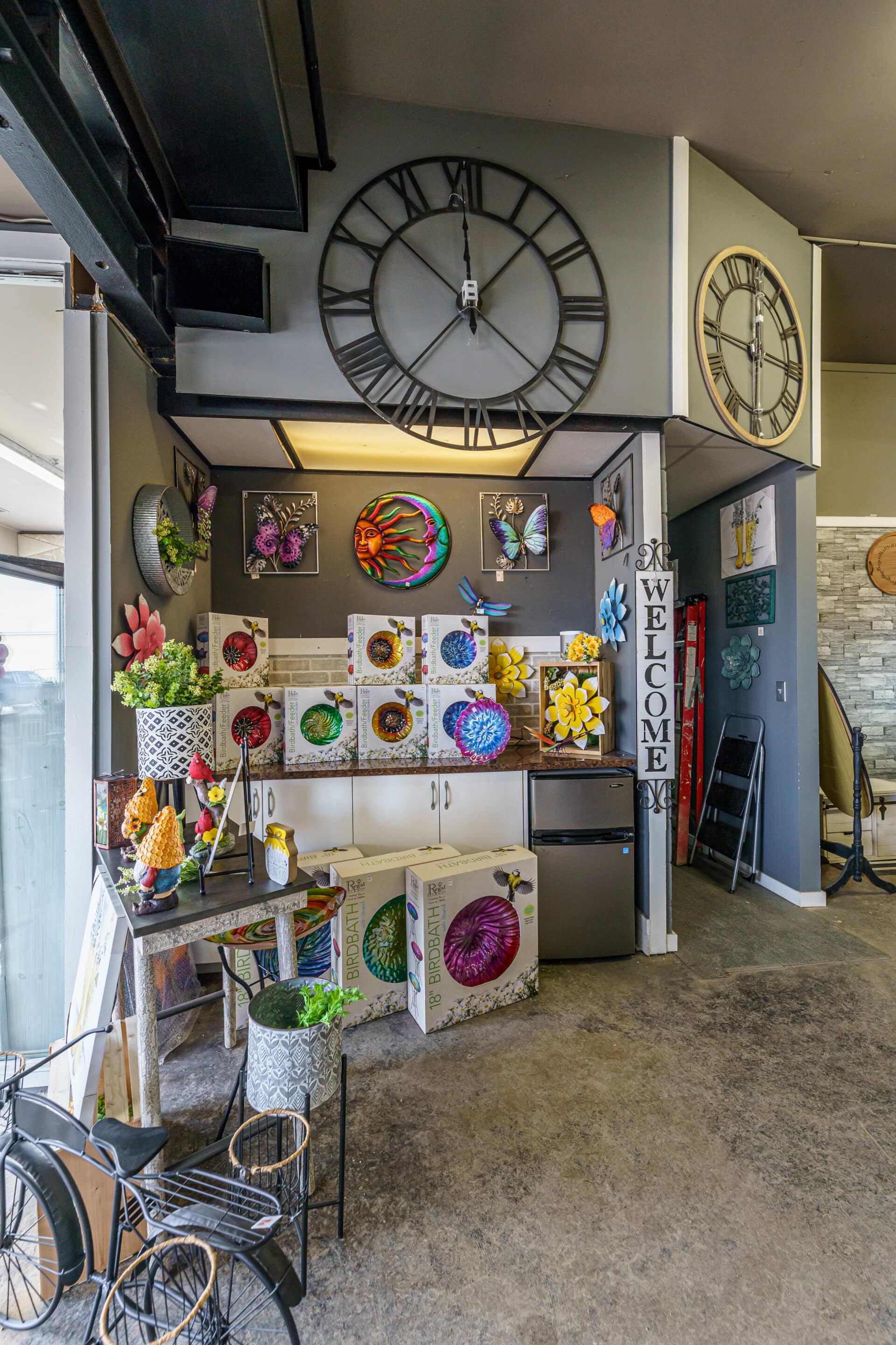 Guy wearing a dark jacket and shades